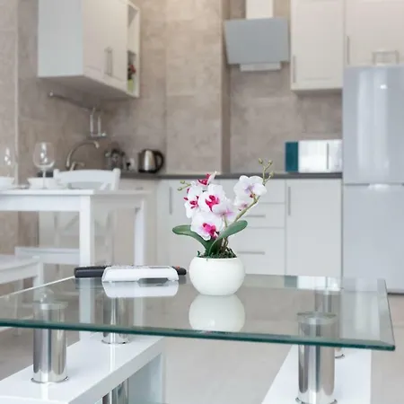 Apartment Маяк Минска, Метро Восток Minsk